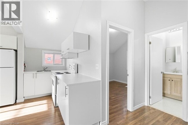 Photo du bâtiment - 2 Windsor St