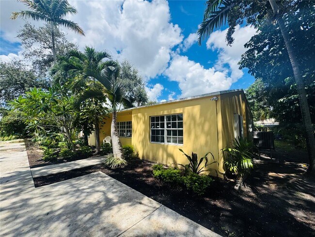 Foto del edificio - 1767 NW 93rd St