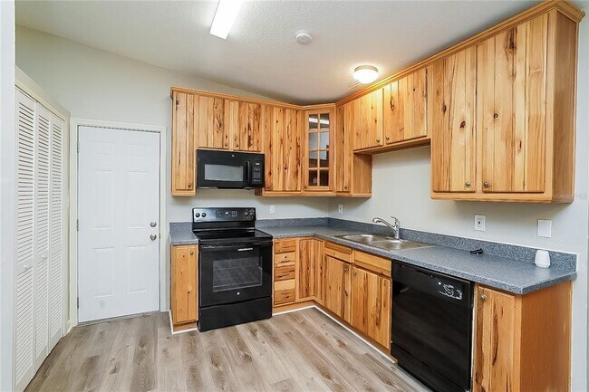 Foto del edificio - 1301 Wood Ave