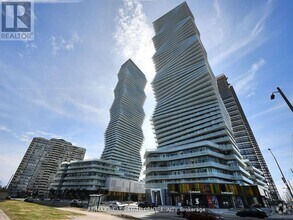 Building Photo - 3900-3900 Confederation Pkwy