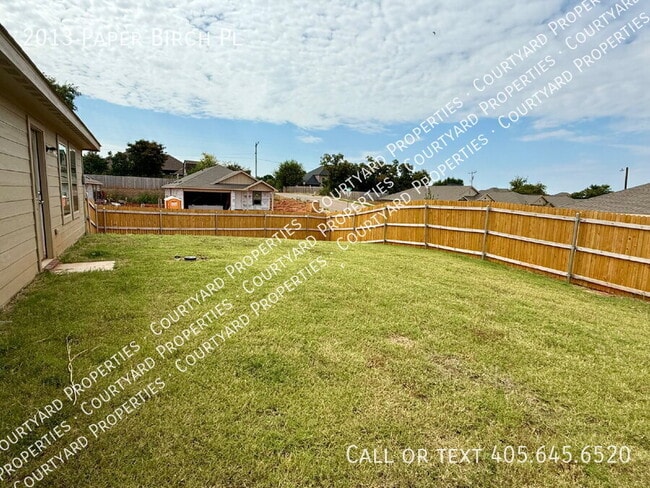 Photo - 2013 Paper Birch Pl House