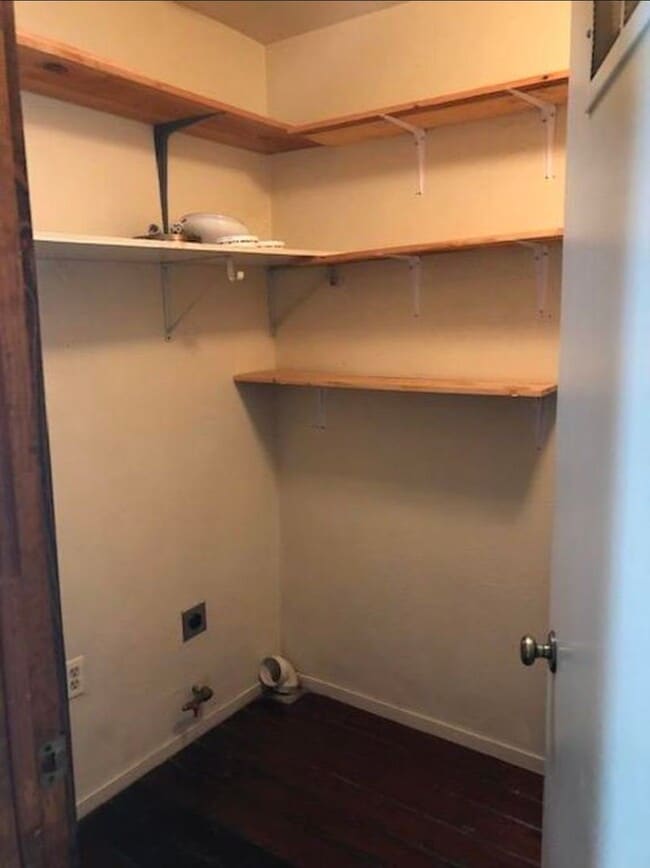 Building Photo - $500 off 1st months rent- move in special 2 bedroom home in Heritage Ranch