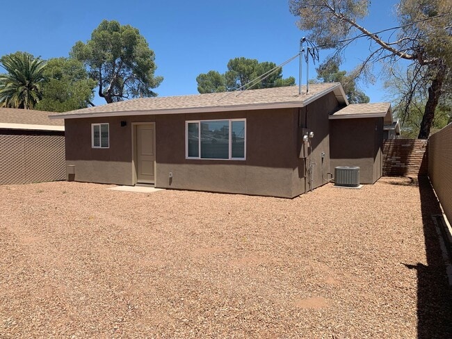 Building Photo - NEW CONSTRUCTION 2 Bedroom 1 Bath Single F...