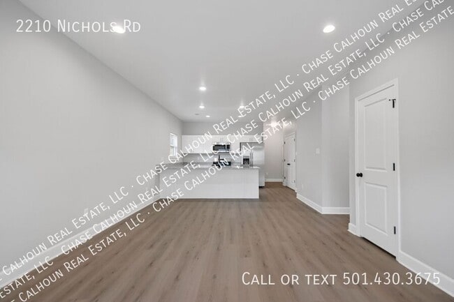 Building Photo - 2210 Nichols Rd