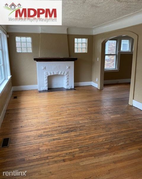 Building Photo - 3 br, 1 bath House - 15846 Wisconsin St