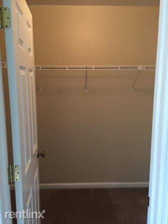 Foto del edificio - 220 Quaking Aspen Ln