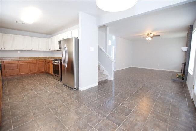 Building Photo - 1314 Garden Path Dr