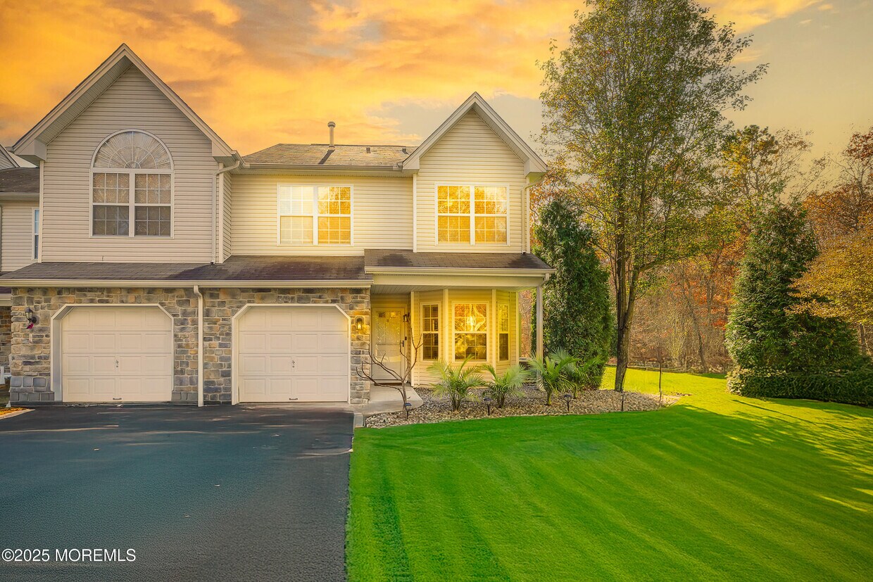 Foto principal - 11 Saratoga Ct