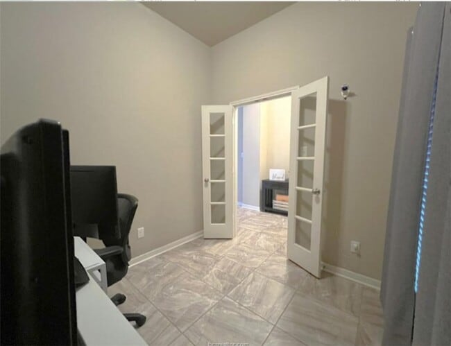 Foto del edificio - 244 Fieldstone Pl