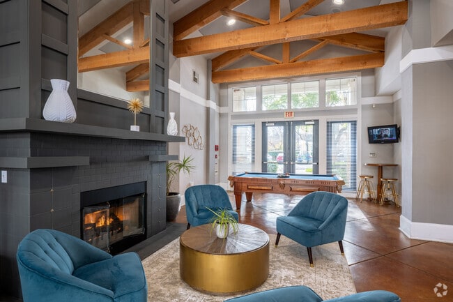 Interior Photo - Morgan Park