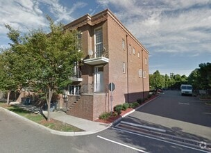 Building Photo - 116 Garabrant St