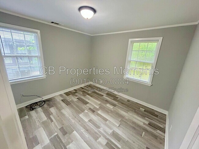 Foto del edificio - 3585 Mayfair Ave