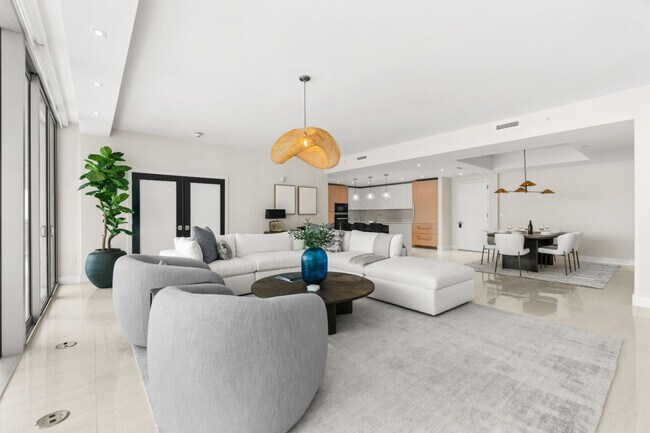 Foto del edificio - 3100 N Ocean Dr