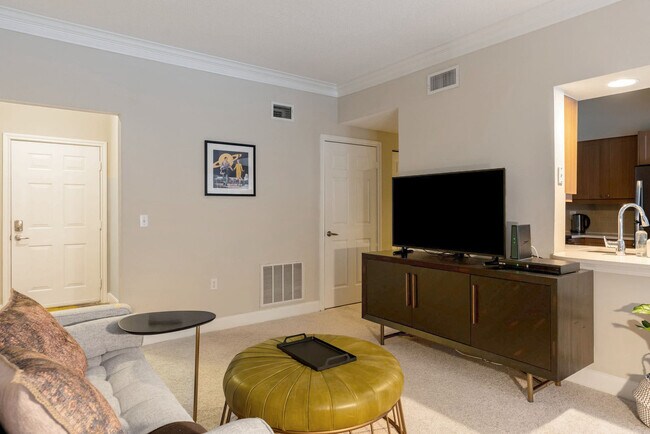 Building Photo - 1449 Main St