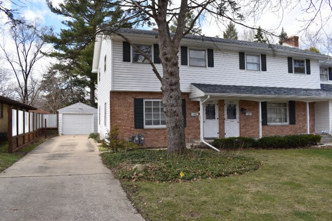 Building Photo - 1827 Remington Rd