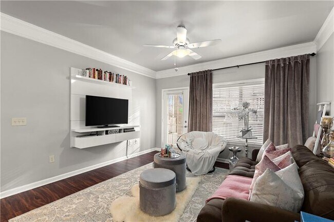 Foto del edificio - 2700 Pine Tree Rd NE