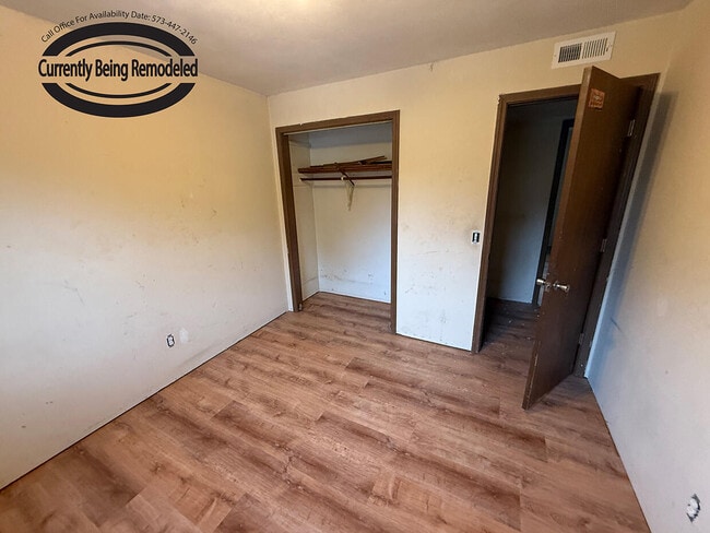 Building Photo - 420 NE Park Ln