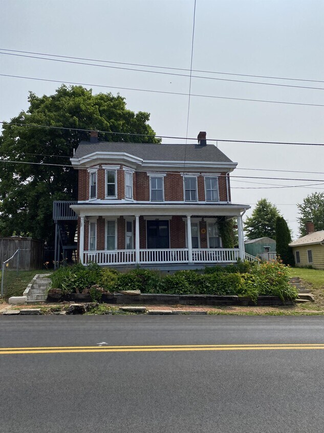 130 S Main St, Bendersville, PA 17306 House Rental in Bendersville