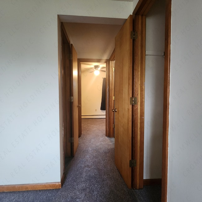 Hallway - 1208 Tower BlVD