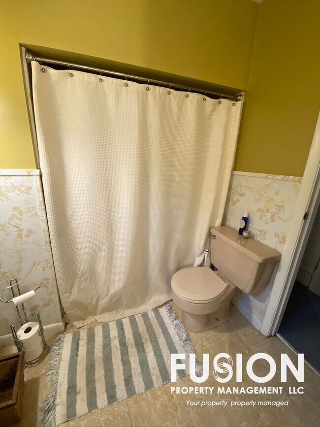 Foto del edificio - Adorable 2 bedroom home in Winooski with large backyard!