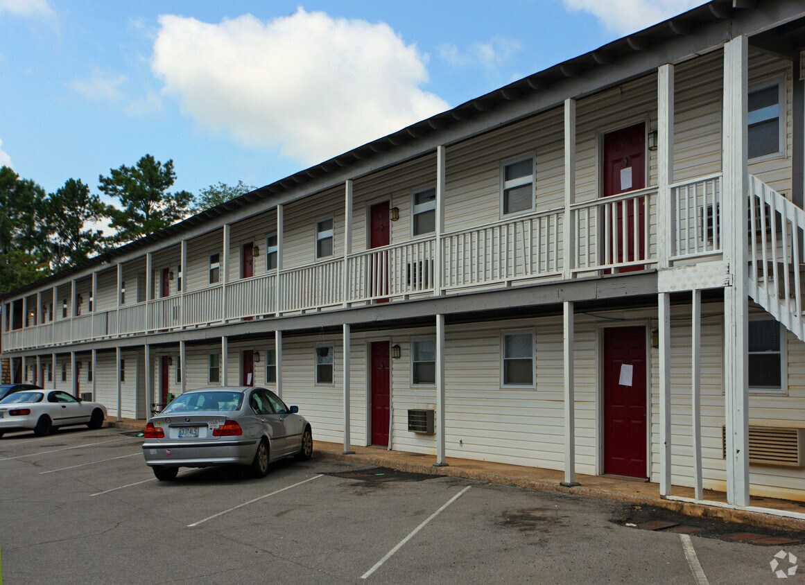 The Summit at the River Apartments 608 Jack Warner Pky Tuscaloosa, AL