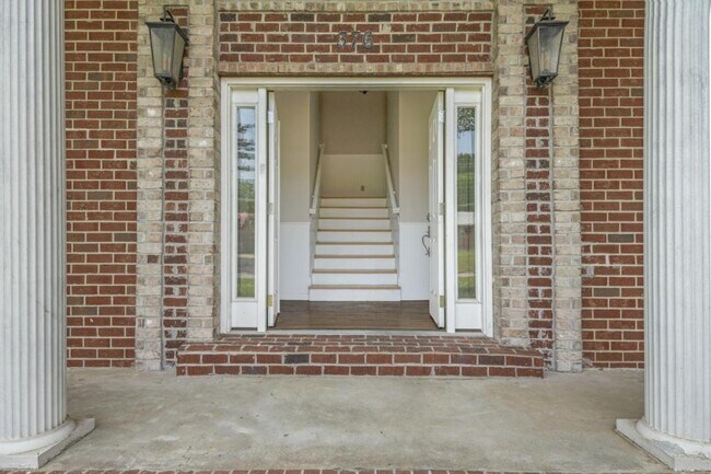 Foto del edificio - 376 Ryder Ave