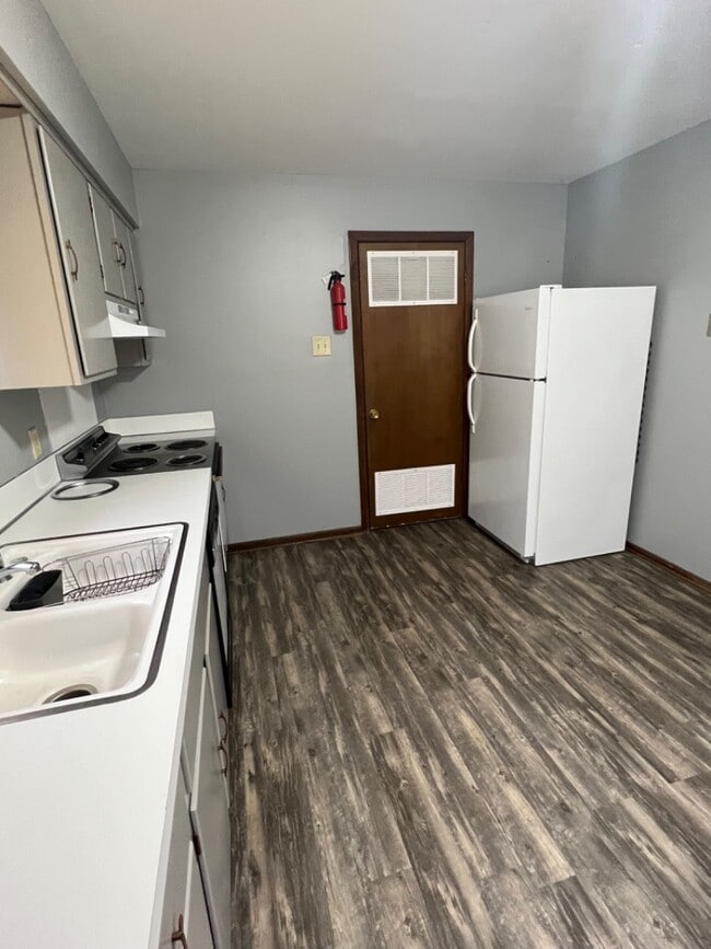 Foto del edificio - 11224 Roxbury Dr