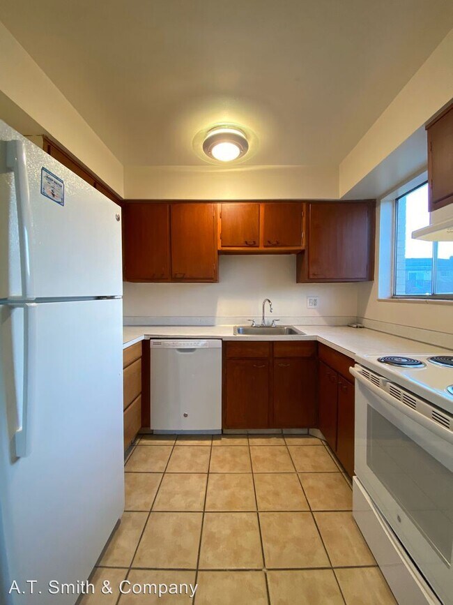 Foto del edificio - 10680 W 8th Ave