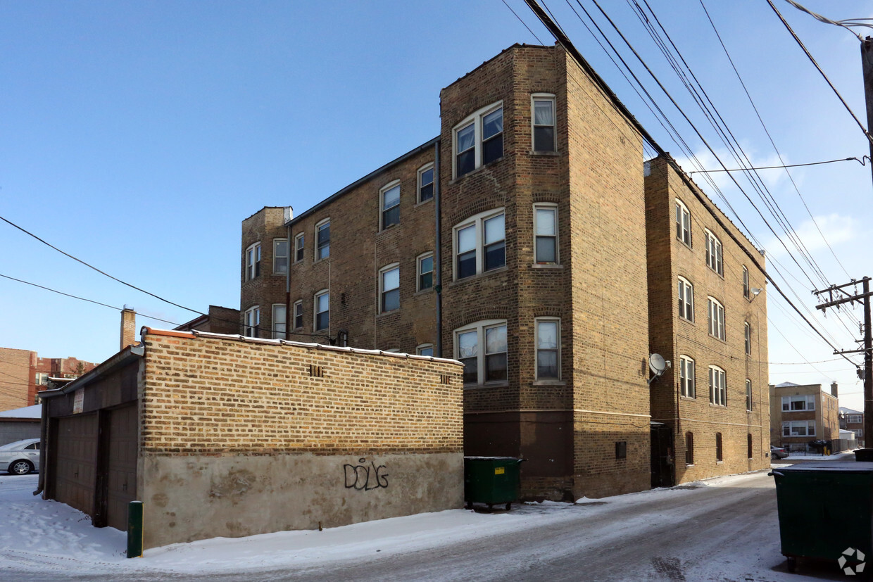 Building Photo - 5614 N Kimball Ave