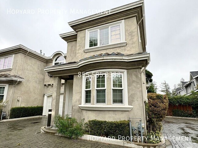 Building Photo - Beautiful Campbell Home on a Quiet Street