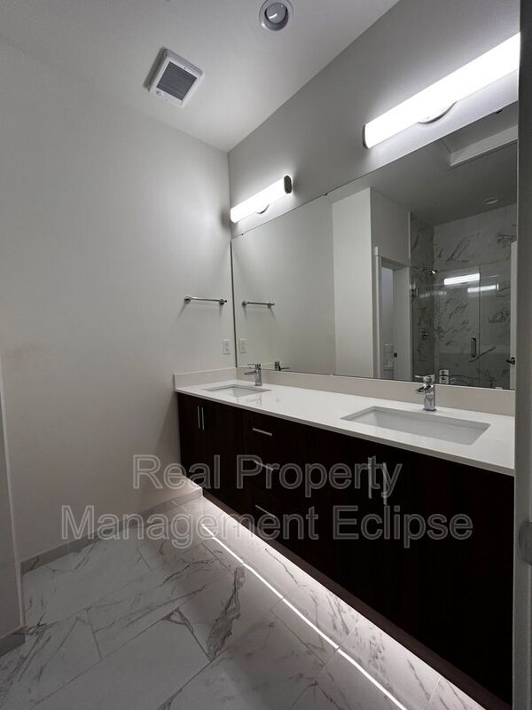 Building Photo - 18416 96th Ln NE