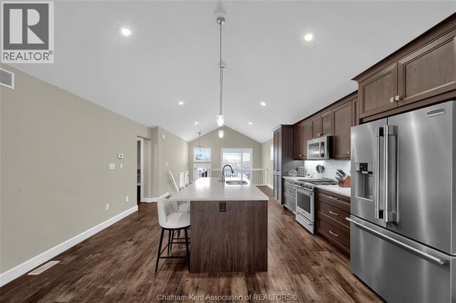 Building Photo - 37 Baffin Wy