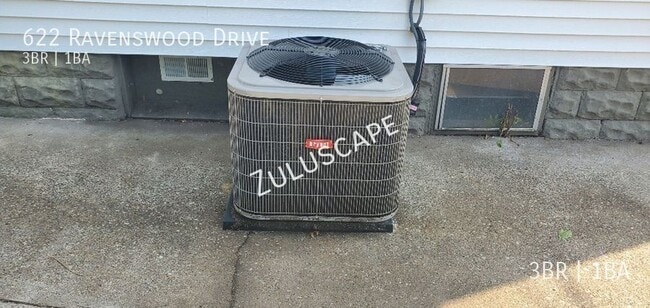 Foto del edificio - 622 Ravenswood Dr