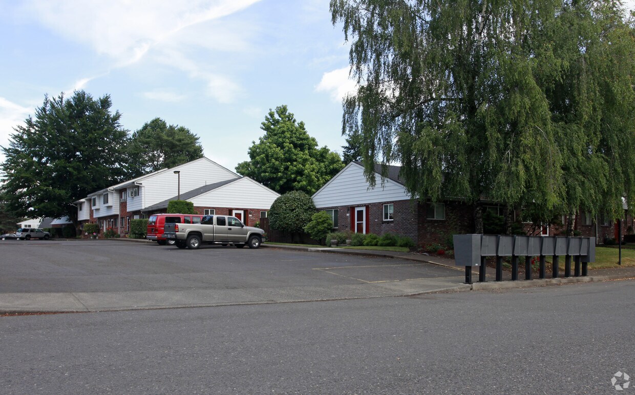 Country Club Estates Apartments Gresham, OR