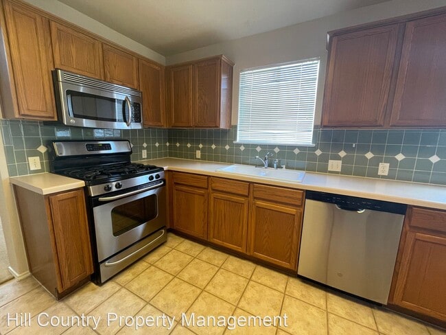 Building Photo - 4 br, 2.5 bath House - 5033 Cleves Street