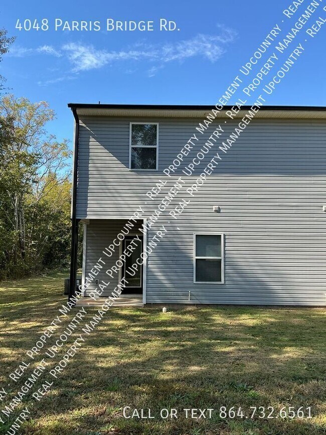 Foto del edificio - 4048 Parris Bridge Rd