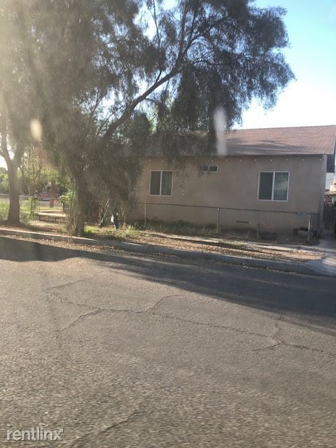 Building Photo - 2 br, 1 bath House - 250 S Imperial Ave