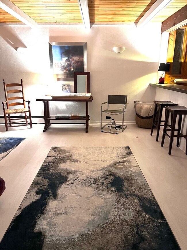 Building Photo - 4557 Tanglewood Trail