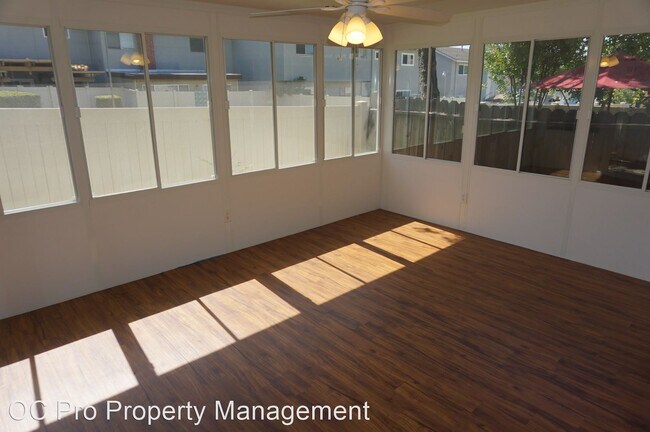 Building Photo - 4 br, 2.5 bath House - 6666 Palma Circle