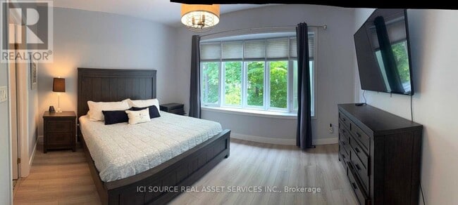 Building Photo - 18 Oakmont Ave