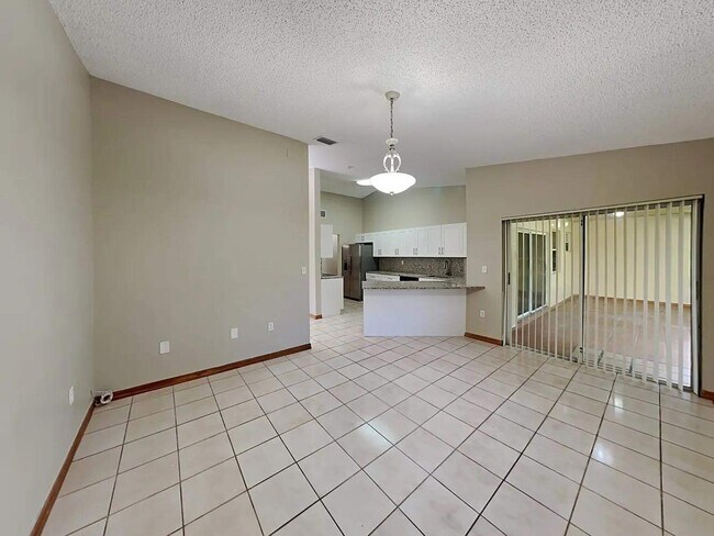 Building Photo - 622 NW 134th Ave