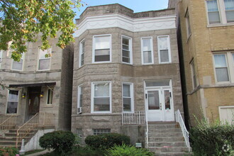 Building Photo - 57 Chicago Ave