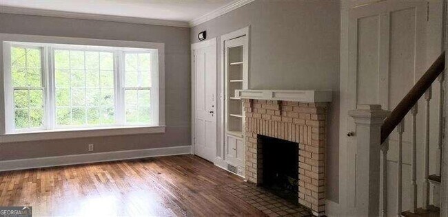 Foto del edificio - 3644 Kingsboro Rd NE