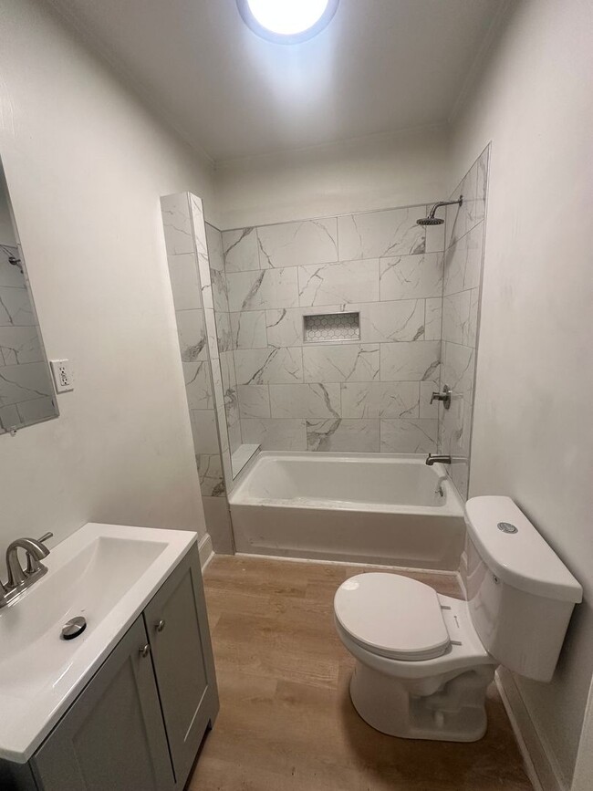 Building Photo - Gorgeous house for rent!