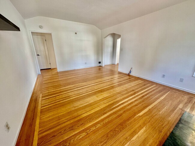 Foto del edificio - Remodeled 3Bed/2Bath Home in San Leandro –...