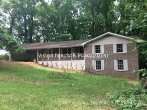Building Photo - 55 S Greenwood Dr