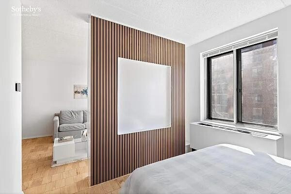 Foto del edificio - 280 Rector Pl