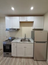 Building Photo - 342 Martin St