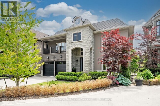 Building Photo - 124 Paliser Ct