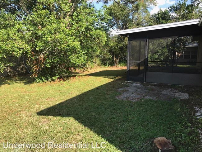 Building Photo - 3 br, 1 bath House - 2435 W. Jonquil Dr.